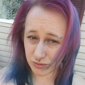 Meet your seller, Lynn